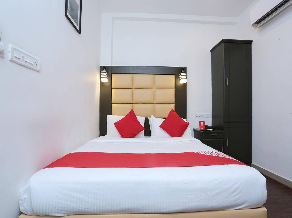 Hotel Qube Kochi Exteriör bild