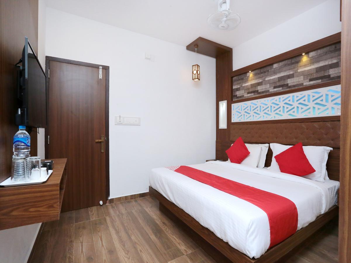 Hotel Qube Kochi Exteriör bild