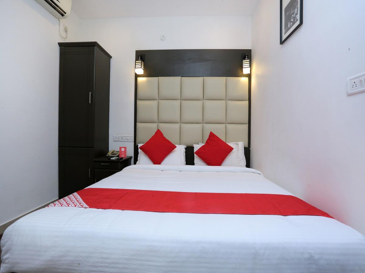Hotel Qube Kochi Exteriör bild